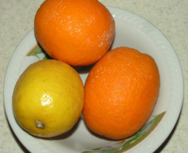 citrina ir oranžinė spalva