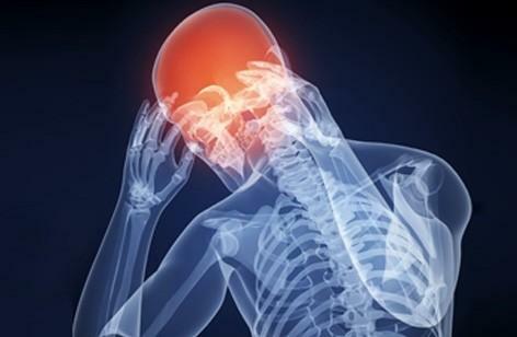Bolest hlavy a necitlivost rukou - příznaky cervikální osteochondrózy