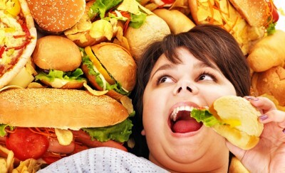 Pengurangan kuat terus menerus setelah makan: penyebab, pengobatan
