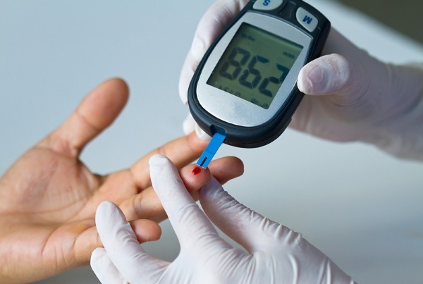 Norma cukru we krwi mężczyzn, kobiet według wieku. Analiza tabeli zapis palec żyły glukometru czczo, mierzonego przez 1 godzinę po posiłku