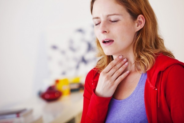 Los síntomas y tratamiento de las infecciones respiratorias agudas en los adultos. Los antibióticos, remedios caseros, tratamientos