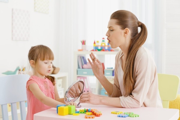 Garsų nustatymo seka vaikų kalbos terapijoje. Lentelė, diagrama