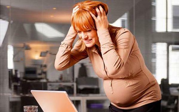 Rhinitis in pregnancy can appear due to nervous tension, mood swings