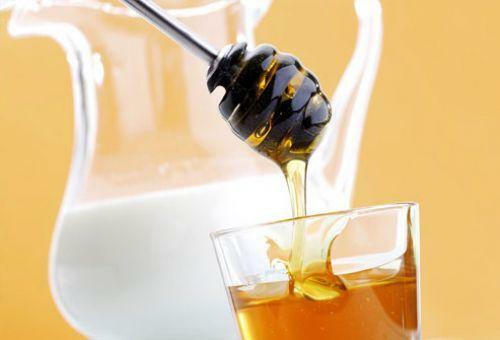Honey and milk are the ingredients of whitening masks and lotions
