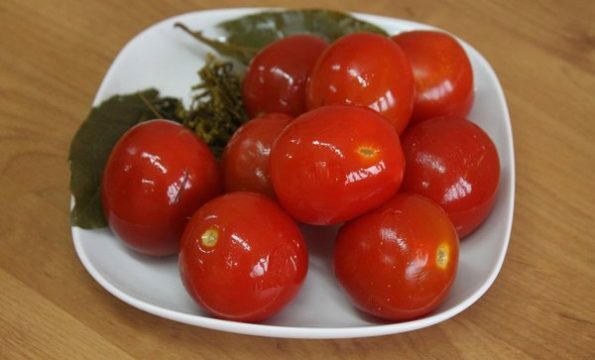 Tomaten en komkommers bij pancreatitis
