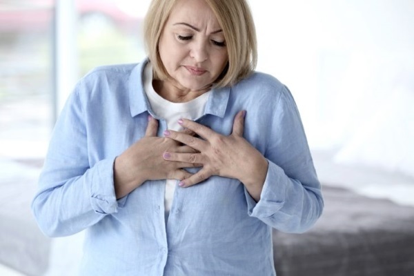 Causes of heart pain in women. Symptoms and Treatment. What to do, to what doctor, what to accept