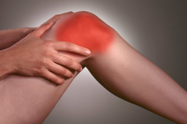 Bóle stawów rąk i stóp. Co zrobić, aby jakiego lekarza? Przyczyny, objawy, leczenie ludowej i narkotyków