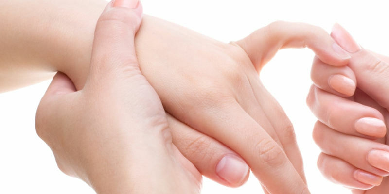decreased sensitivity of fingers
