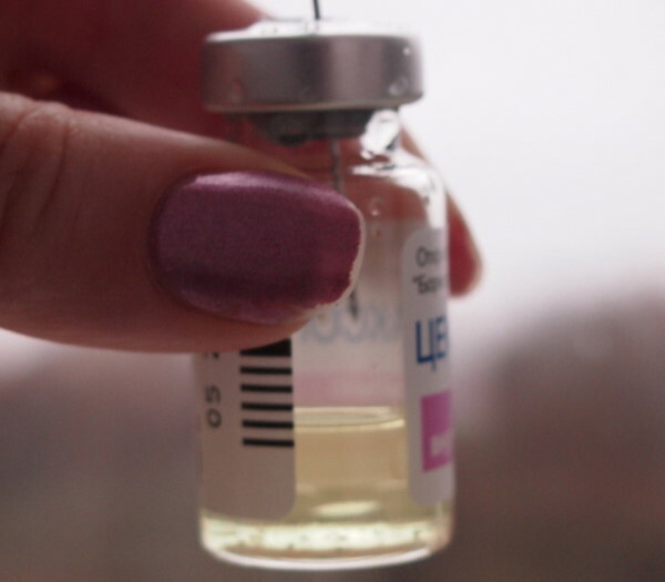 Cómo inyectar ceftriaxona con lidocaína correctamente en un adulto