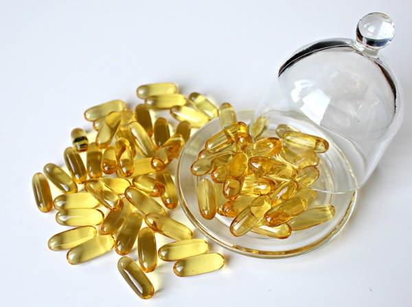 How fish oil is made at work and at home