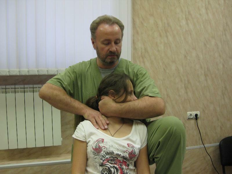 Manual cervical therapy