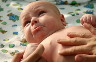 How to deal with colic in newborns?