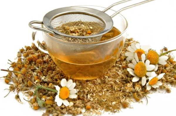 Chamomile tea. Useful properties and contraindications