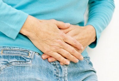 Durerea în abdomenul inferior al unui om( dreapta, stânga, în zona abdomenului), durere și tăiere - cauze