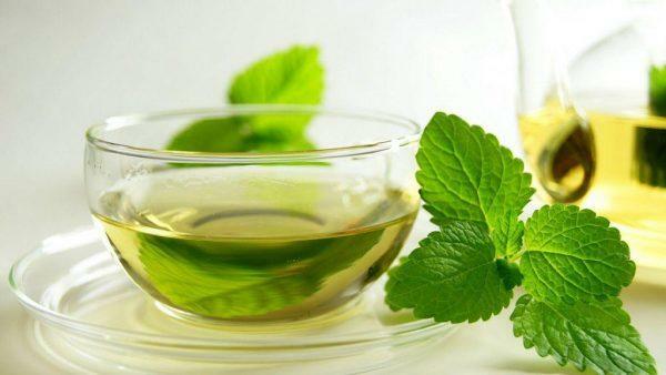 Infusion of mint helps to significantly relax and eliminate inflammation