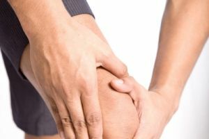 Traitement efficace de la synovite chronique et réactive de l'articulation du genou
