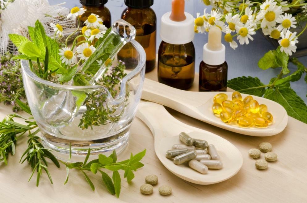 Before choosing a means of treatment, traditional medicine or medicamental, compulsory specialist consultation is necessary