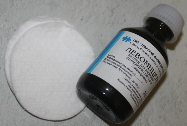 Alcohol solution of chloramphenicol. Instructions for use