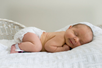 Navelbråck hos nyfödda( spädbarn, spädbarn): hur det ser ut, behandling