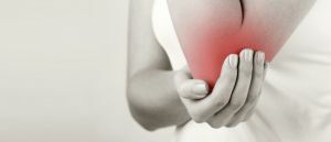 Causes, symptômes et méthodes de traitement de l'arthrose du coude
