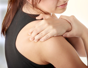Dolor en la articulación del hombro: causas y tratamiento