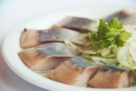 Can I eat herring with pancreatitis?