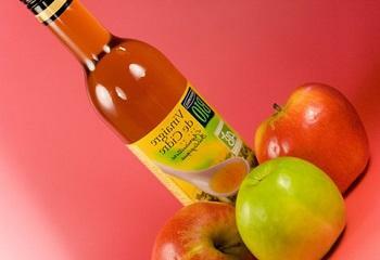 Hjem behandling med eple cider eddik