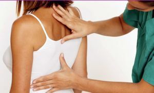 causes of pain in the shoulder blades