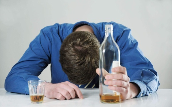 Dråber til alkoholforgiftning derhjemme. Sammensætning, dosering, hvordan man gør det