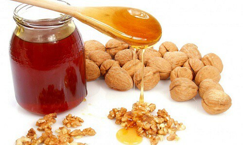 Mierea și nucile sunt considerate alimente ale zeilor