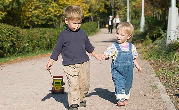 Caminhe mais frequentemente com crianças