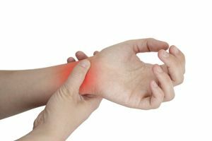 aching joints of the hand