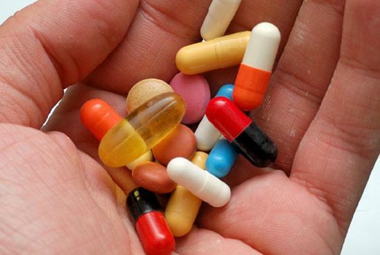 Analgésicos y antibióticos - terapia con medicamentos