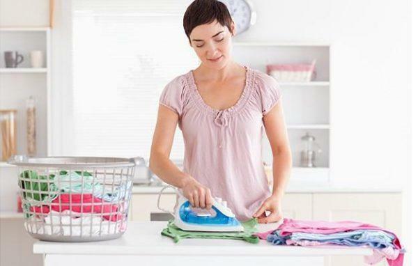 Kleidung und Wäsche müssen gewaschen, gebügelt und gedämpft werden