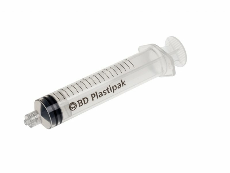 Metoder til desinfektion af en nål og sprøjte