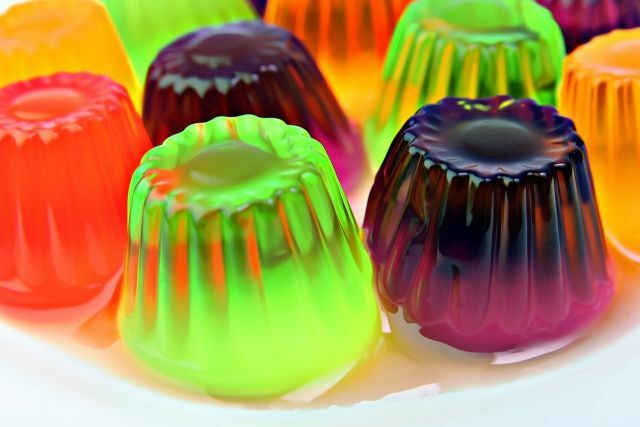 Cum să beți gelatină pentru tratamentul articulațiilor: cât de mult să luați, rețete, recenzii
