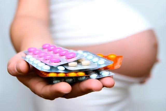 Nėščios moterys niekada negali skirti vaistų