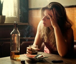 Klassificering, symptomer og behandling af alkoholiske psykoser: Fra hvid feber til delirium