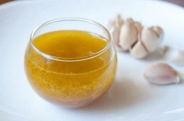 Garlic with oil