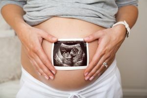 Hamile bir kadının taranması