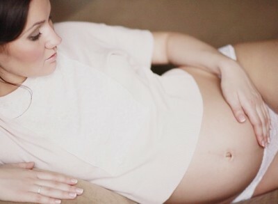 Kvalme, oppkast under graviditet: på hvilken tid ser det ut, hva du skal gjøre når det begynner