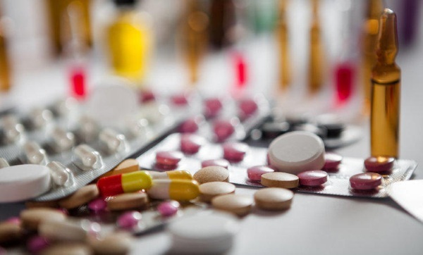 Non-prescription antidepressants for adolescents, addictive. Names, price
