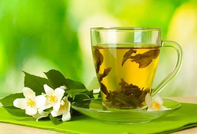 תה ירוק עבור גסטריטיס
