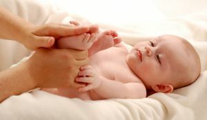massagem para bebê