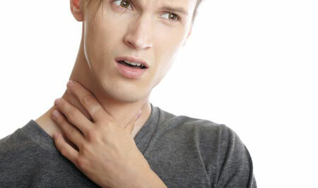 Symptomen van chronische laryngitis bij volwassenen