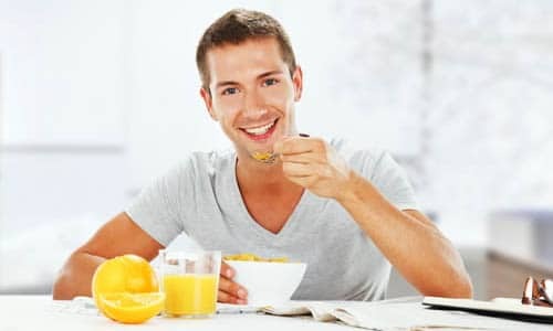How a man can gain weight by using a diet