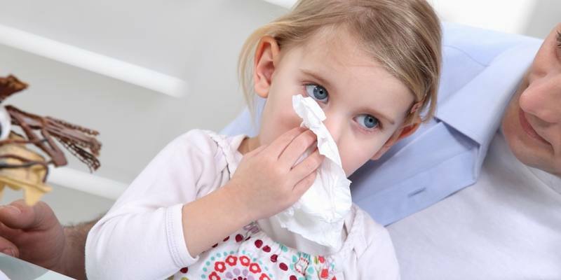 The child has green snot - what to do, what treatment is needed?