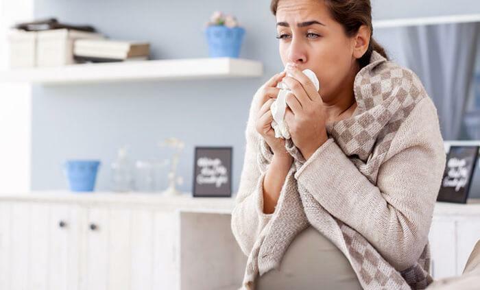 Respirer avec la bouche peut encore aggraver la rhinite, et provoquer une toux