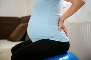 Belastung in der Schwangerschaft auf Gelenke wächst