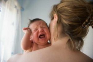 Bayi itu menangis